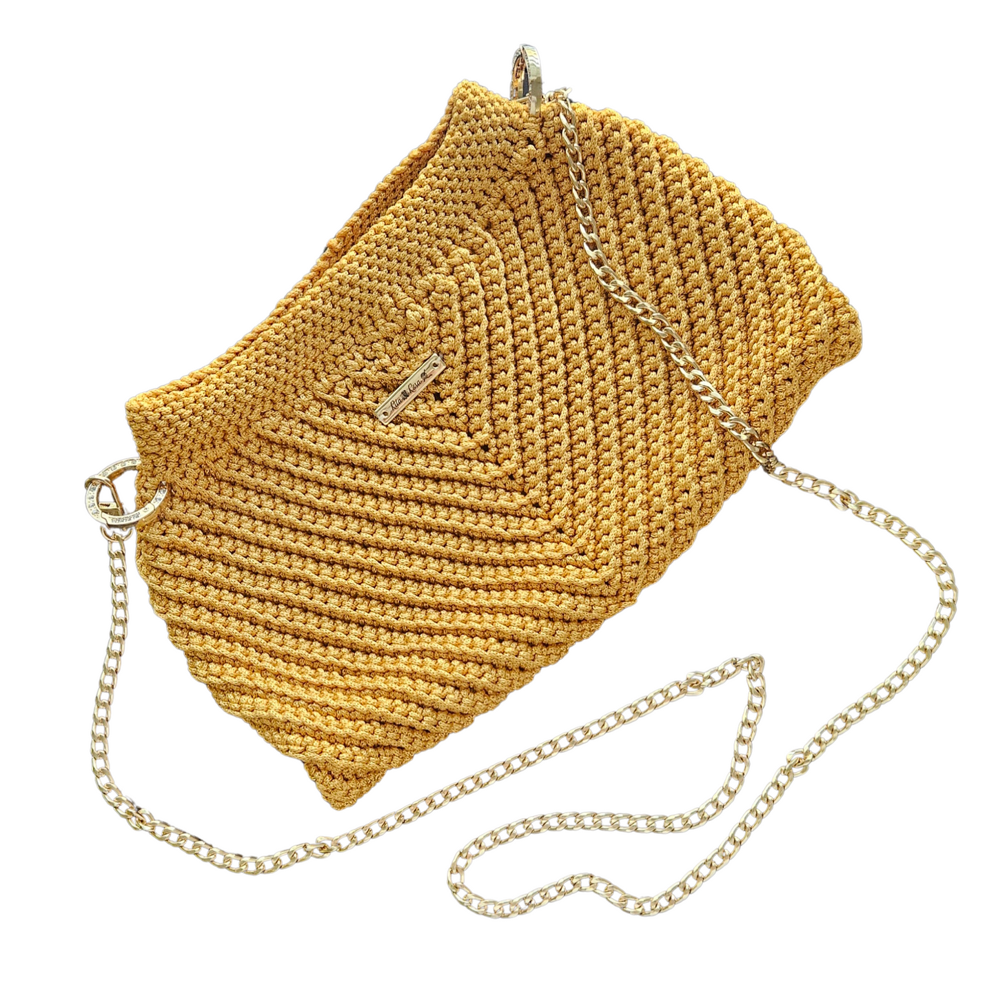 Close-up of Gold Modern Macrame Crossbody gold chain strap – 47.2-inch crossbody chain offering elegant, hands-free wear.