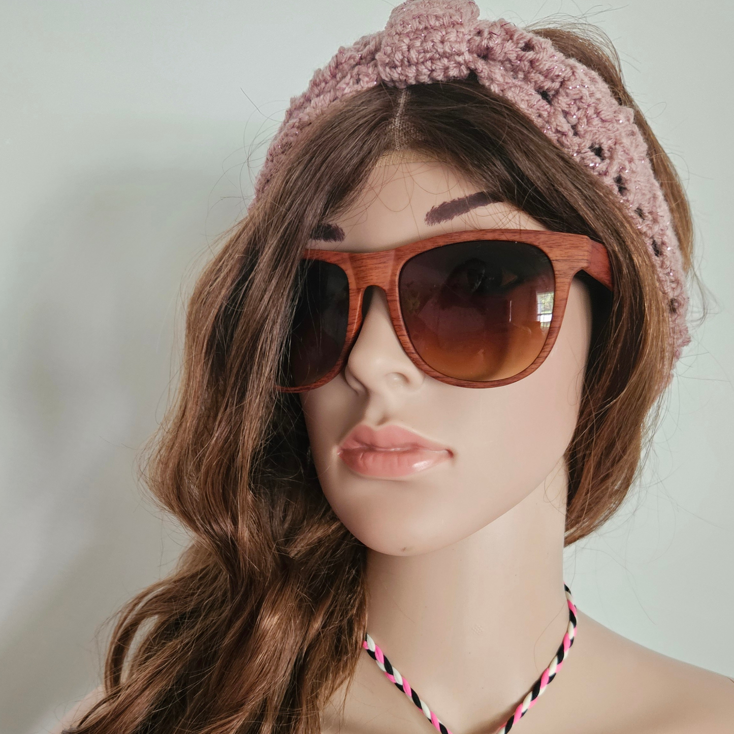 Pink knotted headband model front pose