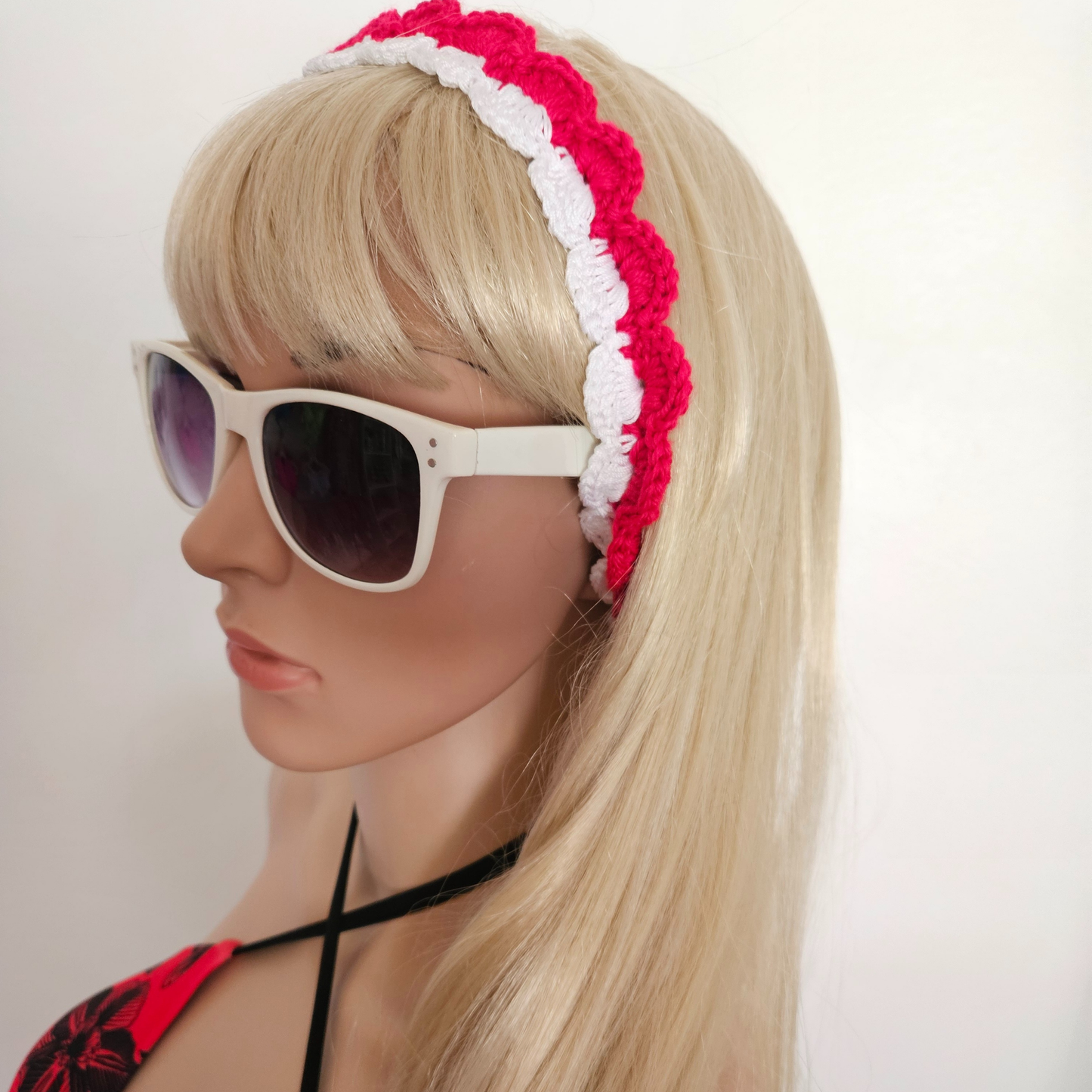 Red and white tie back crochet headband model side photo