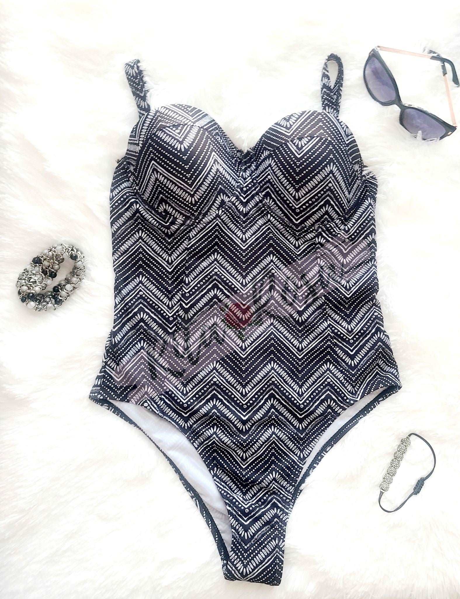Black & Gray Symmetric One Piece Swimsuit Swimwear Rita Rosa Brazilian Beachwear Medium 85% Polyamide 15% Elastane. Made in Brazil